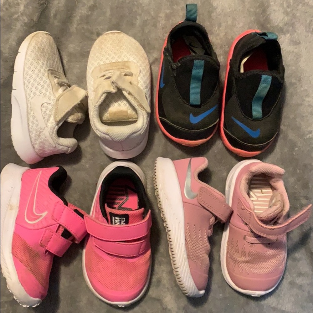 Toddler shoes size 4